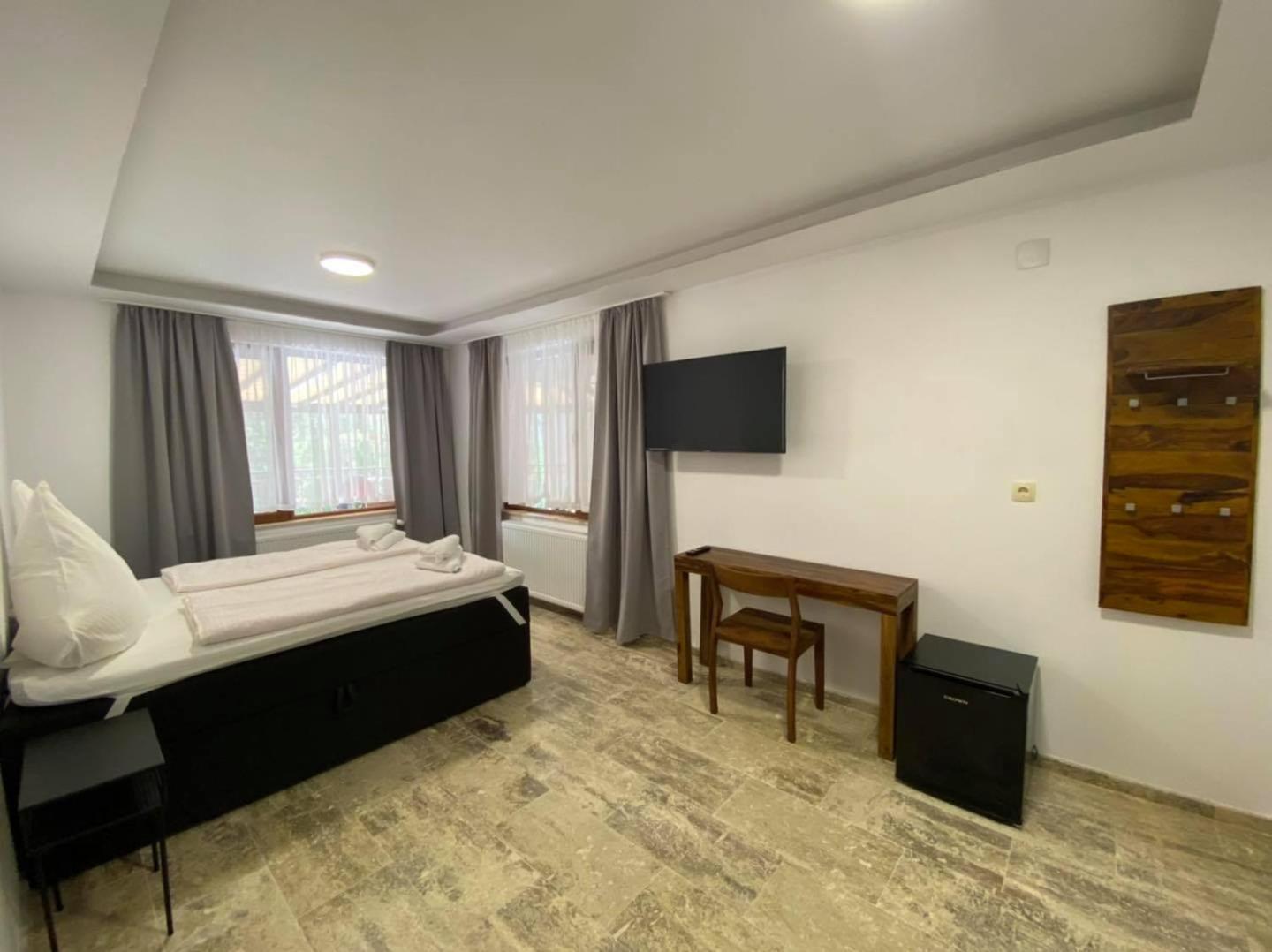 D Villa Mineralni Bani Εξωτερικό φωτογραφία
